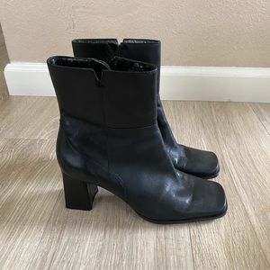 Cathy Jean black leather boots